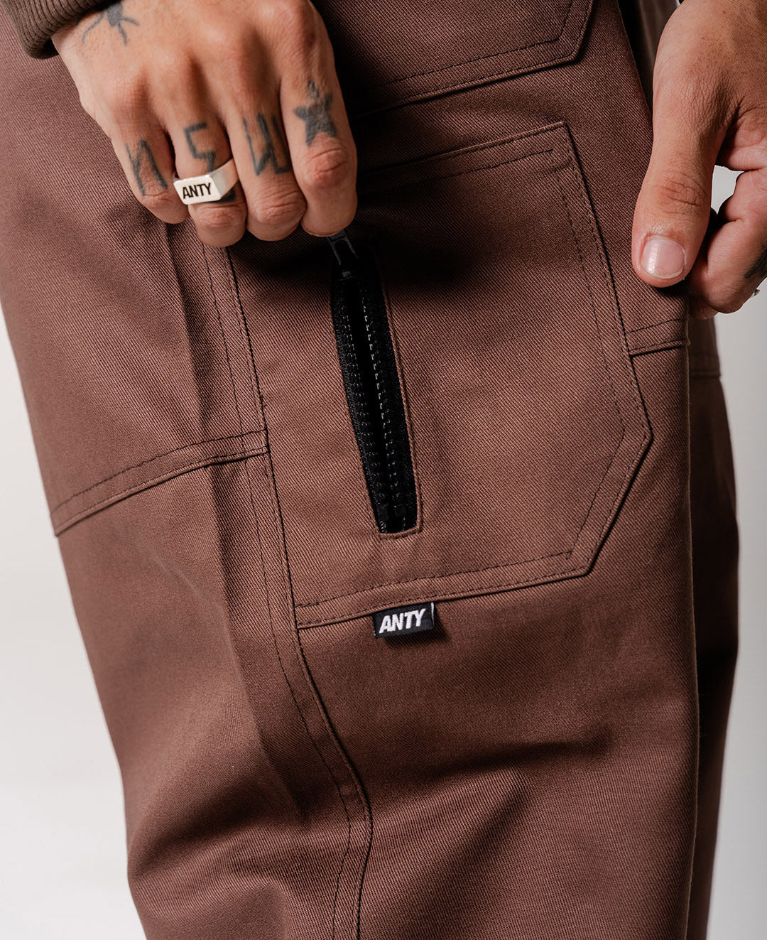 CALÇA ANTY ZIP V2 BROWN